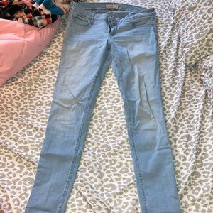 Women Hollister jeans